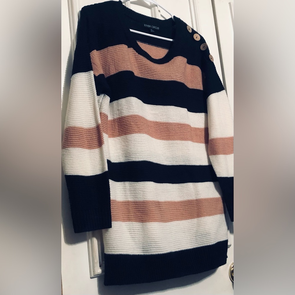 Stripped lightweight Sweater Women’s Size Small Oversized beautiful